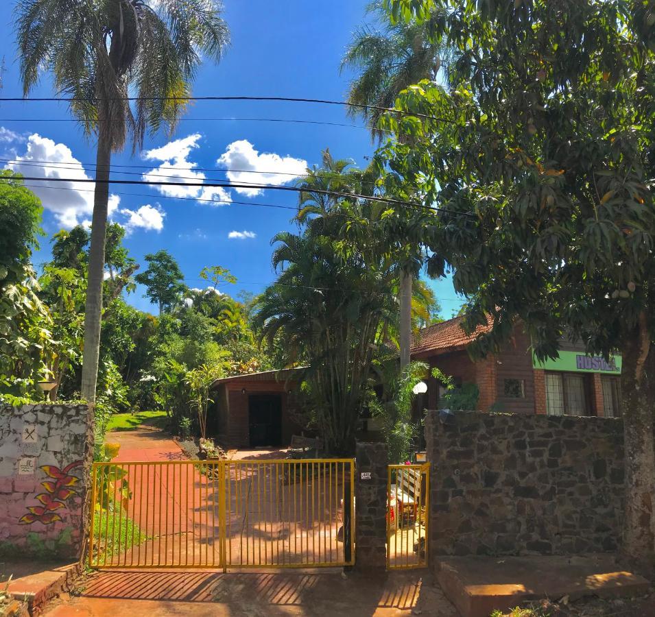 Hostel Garden Stone Puerto Iguazú Zewnętrze zdjęcie