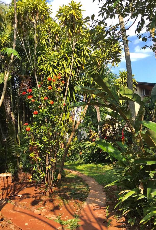 Hostel Garden Stone Puerto Iguazú Zewnętrze zdjęcie