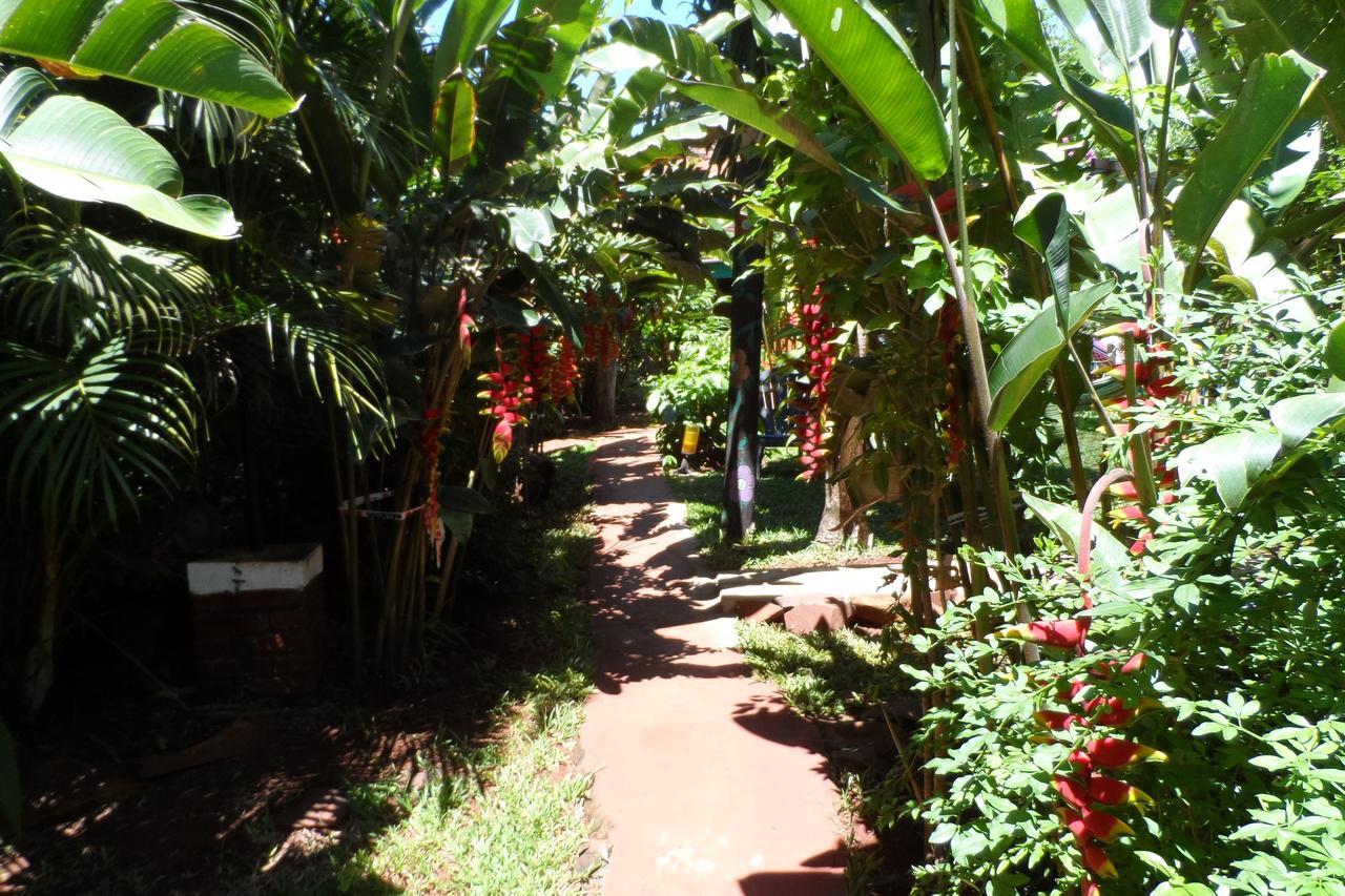 Hostel Garden Stone Puerto Iguazú Zewnętrze zdjęcie